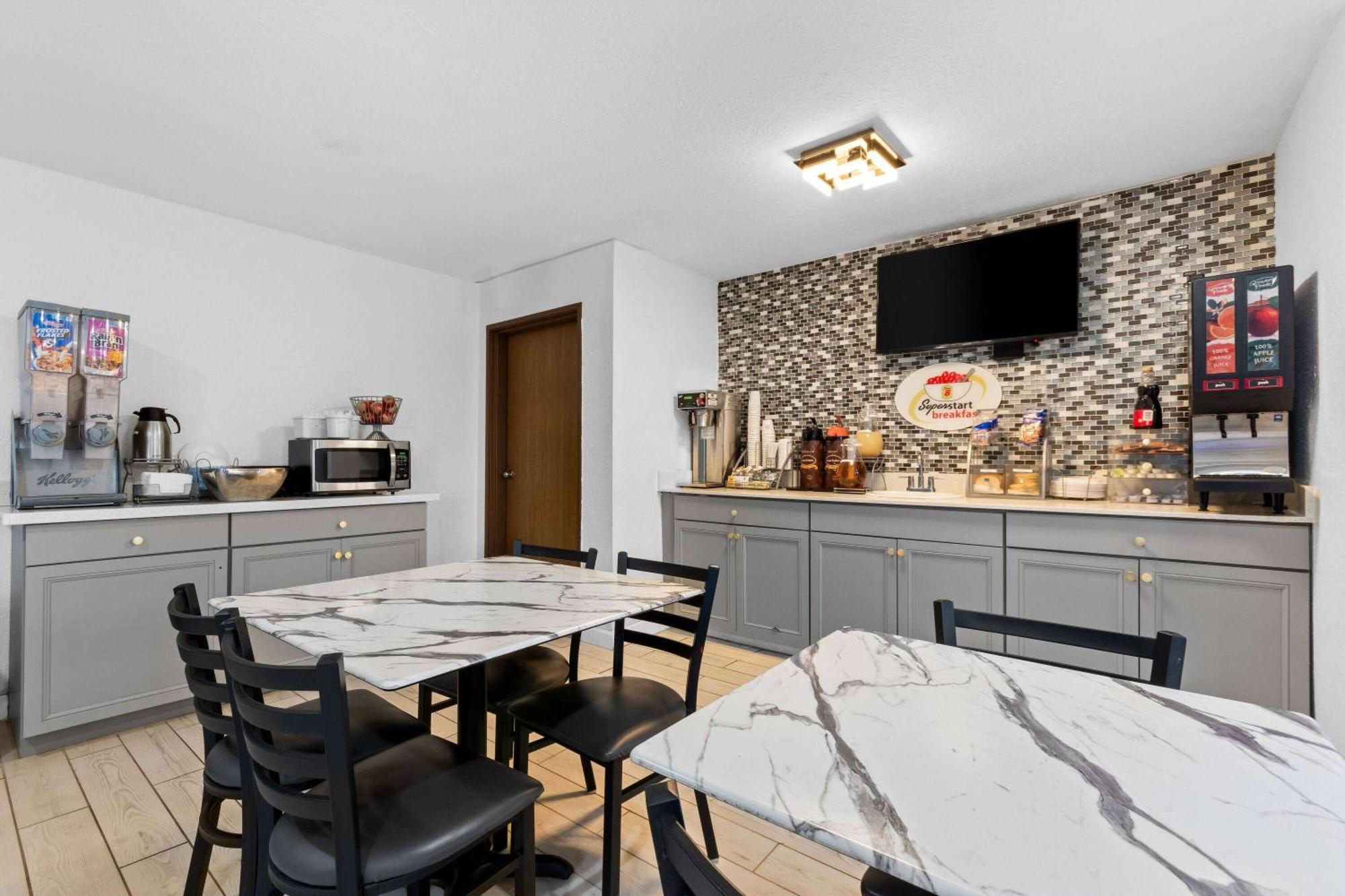 Super 8 By Wyndham Elizabethtown Hotell Eksteriør bilde